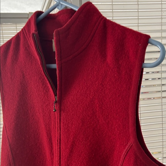 Woolrich Women's Vibrant Red Vest - Picture 4 of 7